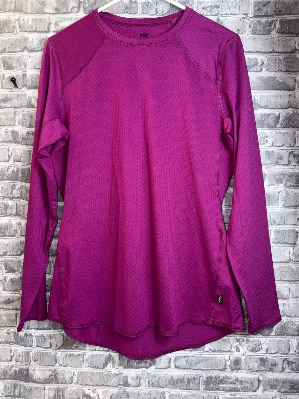 Women’s Long REI Sleeve Performance Top - Magenta Pink